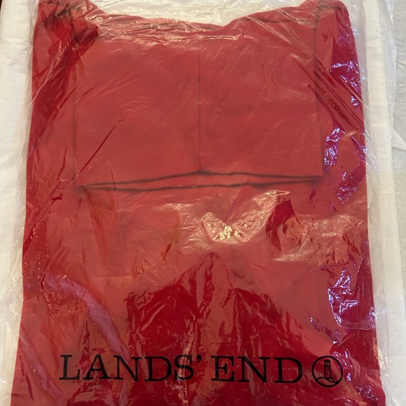 Lands End “classic cherry” supima turtleneck - Picture 1 of 2